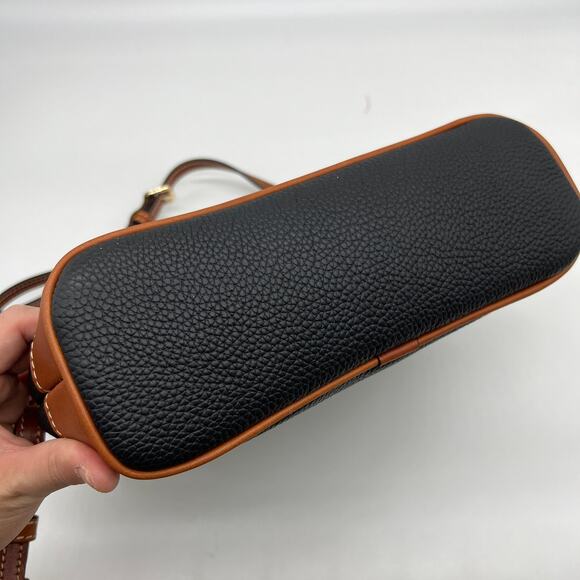 Dooney & Bourke Pebble Leather Crossbody Handbags Black - Picture 13 of 15